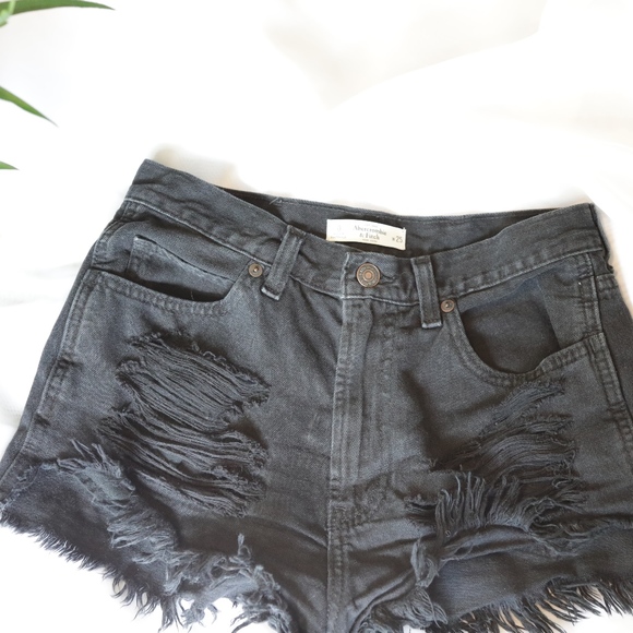 Abercrombie & Fitch Pants - Abercrombie & Fitch Shorts